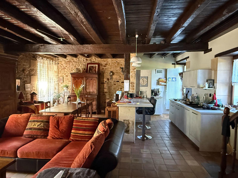 Maison - 152 m² - 6 pièces