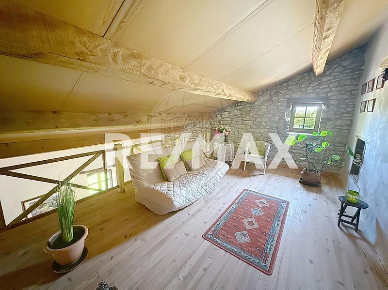 Mas - 191 m² - 6 pièces