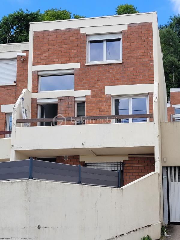 Maison - 101 m² - 5 pièces