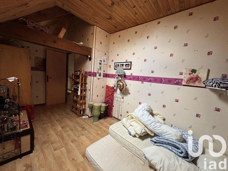 Maison - 205 m² - 11 pièces