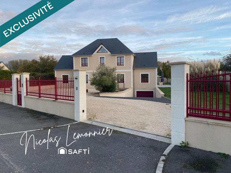 Maison - 240 m² - 6 pièces