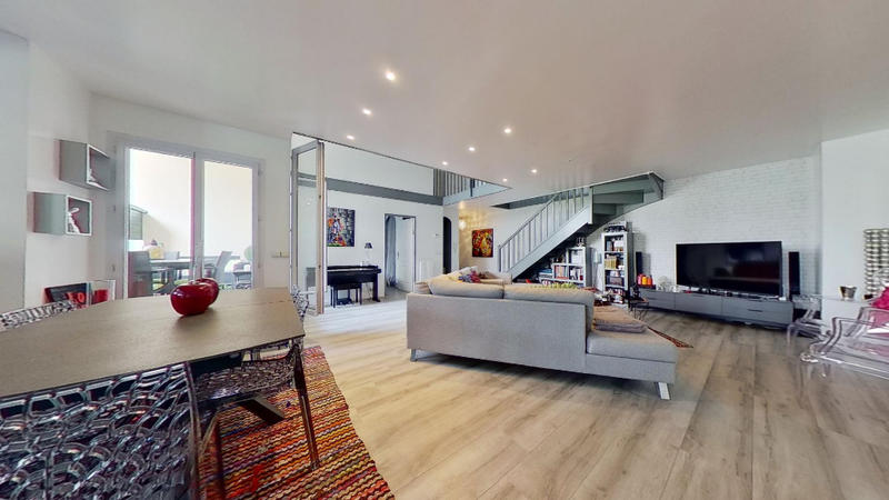 Appartement - 134 m² - 6 pièces