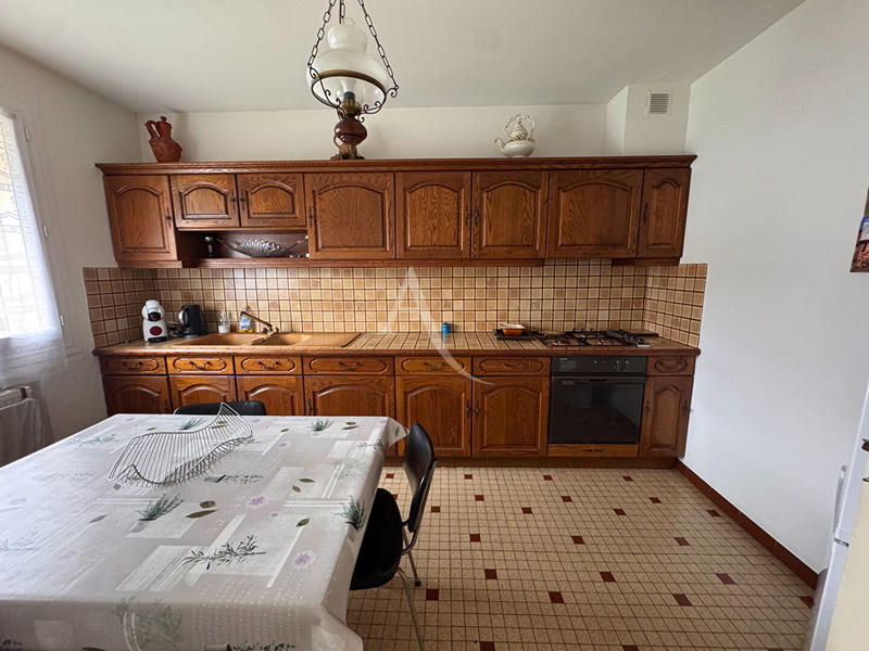 Maison - 90 m² - 5 pièces