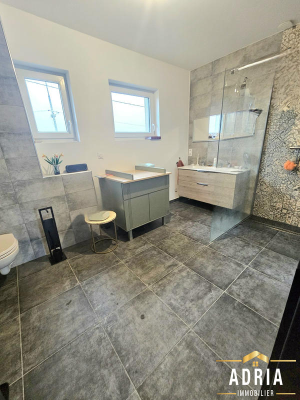 Maison - 165 m² - 5 pièces