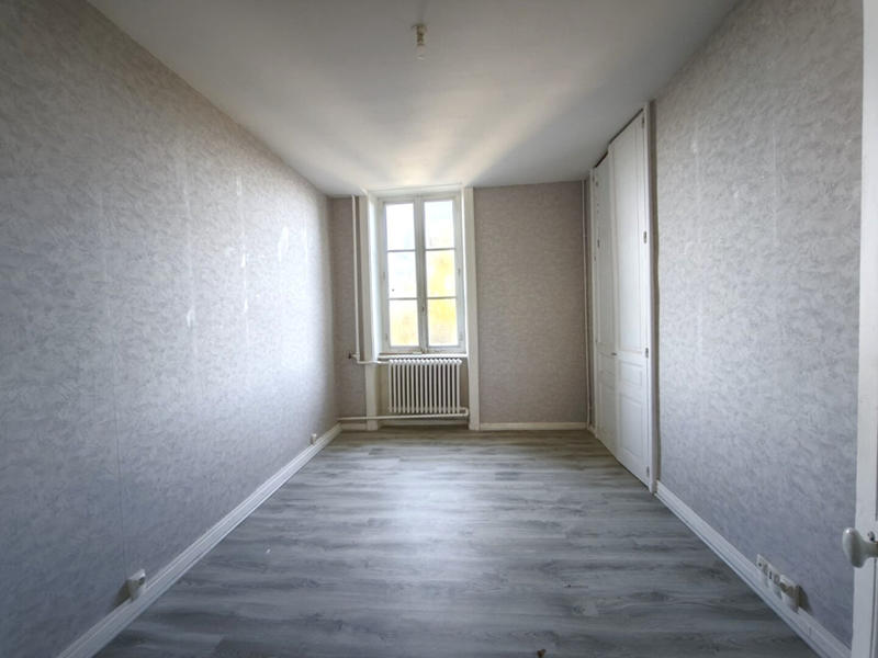 Immeuble - 210 m² - 8 pièces