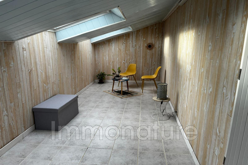 Villa - 251 m² - 7 pièces