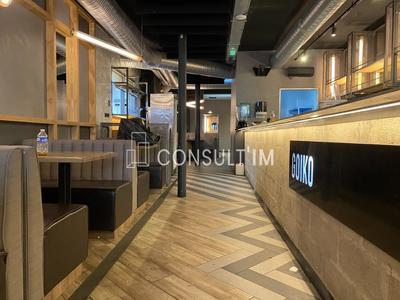 Local commercial - 239 m²