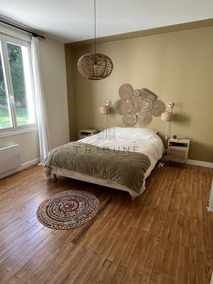 Maison - 195 m² - 7 pièces