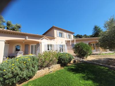 Maison - 142 m² - 4 pièces