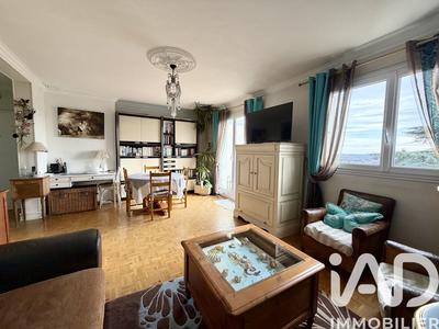 Appartement - 63 m² - 4 pièces