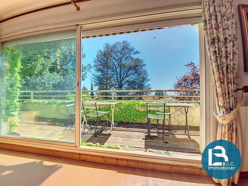 Maison - 160 m² - 8 pièces