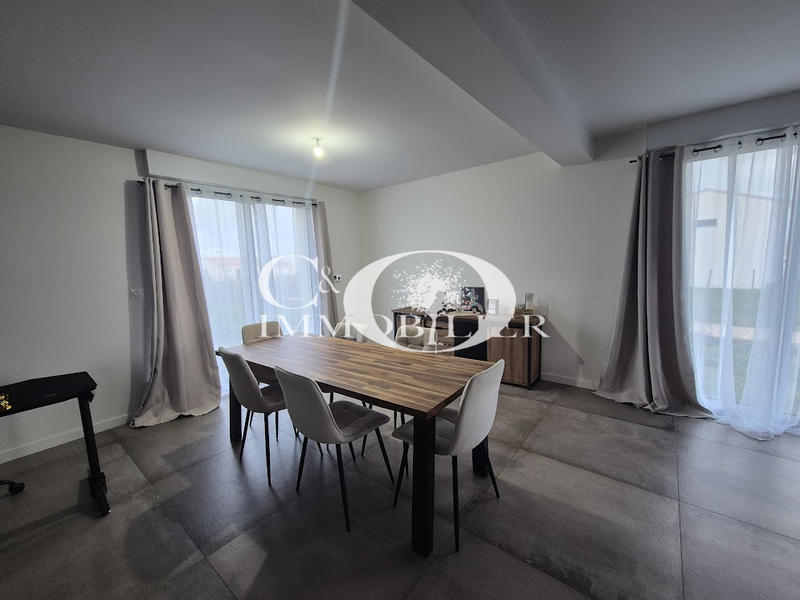 Maison - 123 m² - 5 pièces