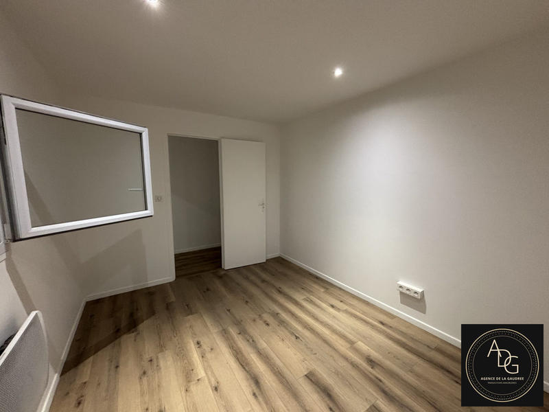 Local commercial - 120 m² - 3 pièces