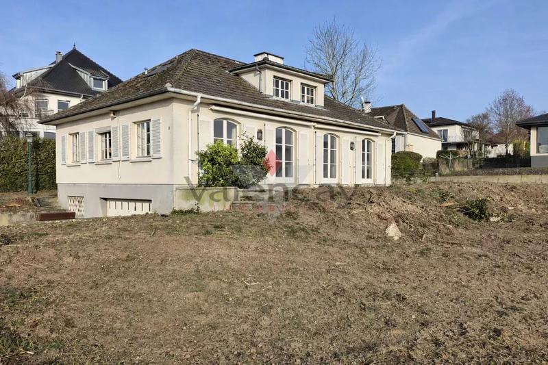 Maison - 146 m² - 5 pièces