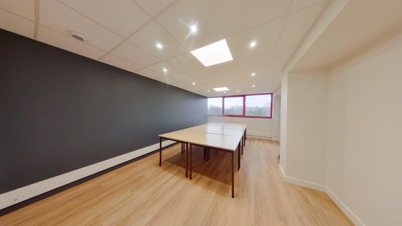 Bureau - 148 m² - 6 pièces