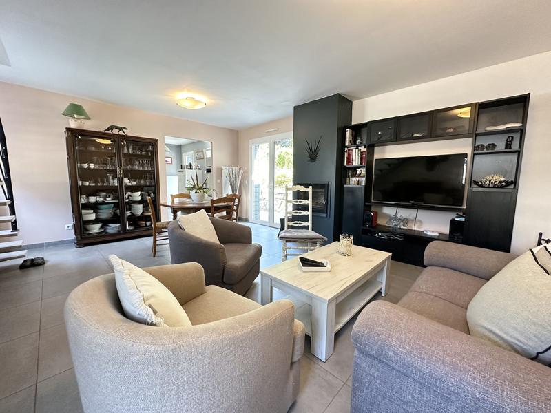 Maison - 101 m² - 5 pièces