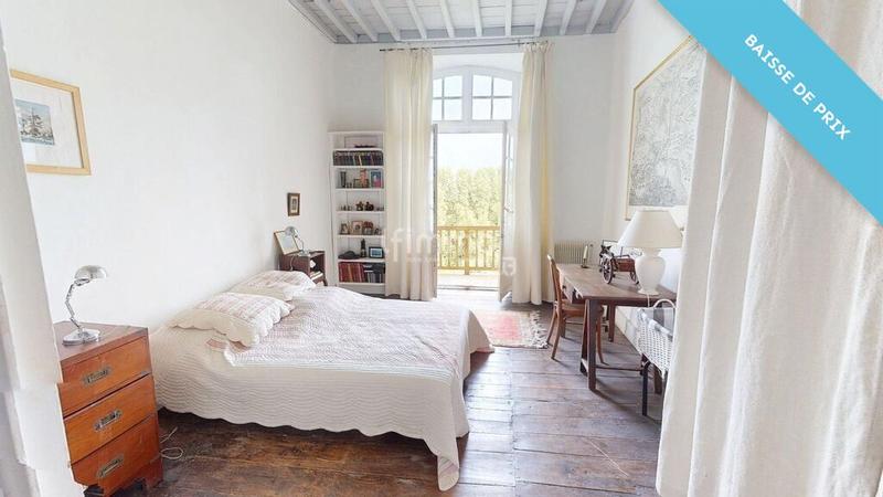 Demeure - 644 m² - 25 pièces