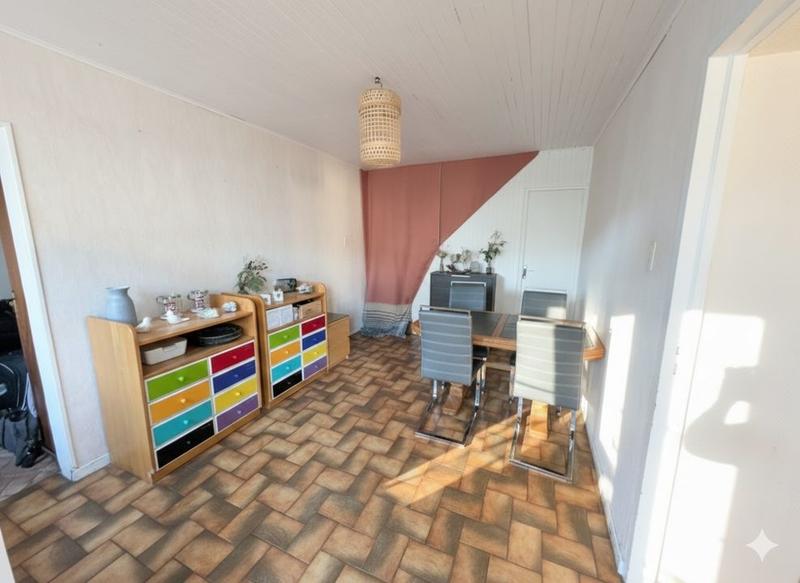 Propriété - 116 m² - 6 pièces