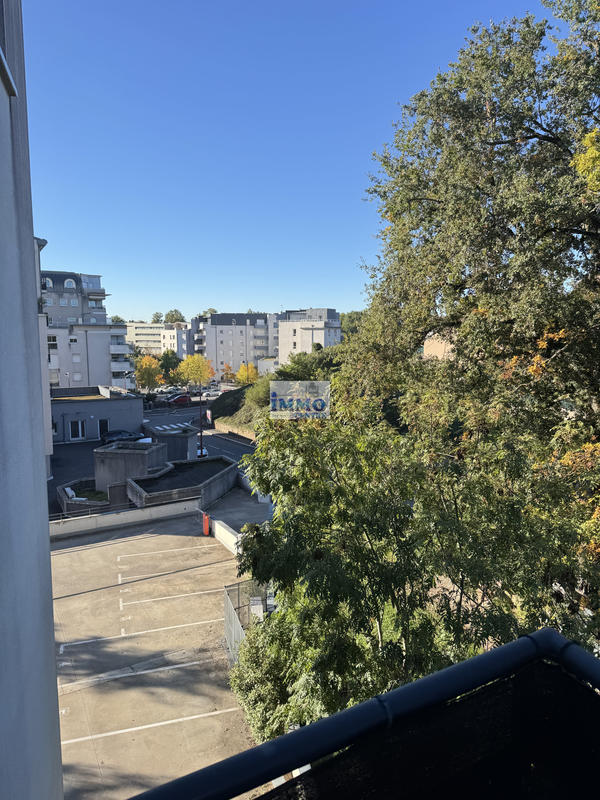 Appartement - 100 m² - 5 pièces