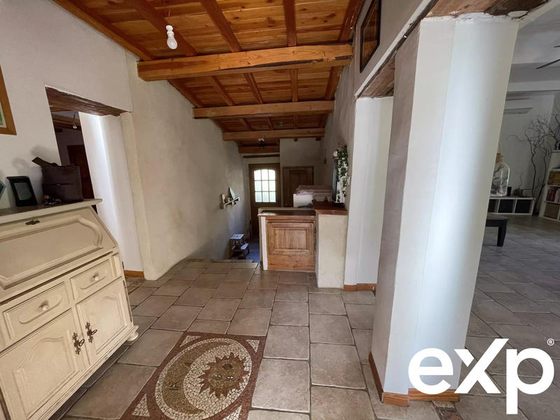 Maison traditionnelle - 195 m² - 8 pièces