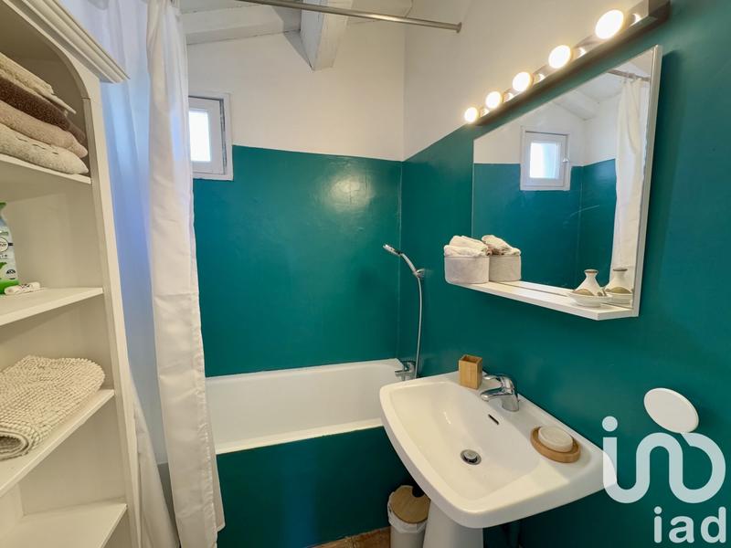 Maison - 230 m² - 8 pièces