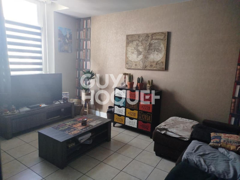 Maison - 90 m² - 6 pièces