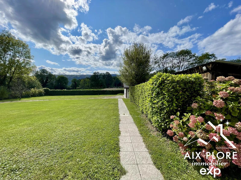 Maison - 149 m² - 8 pièces