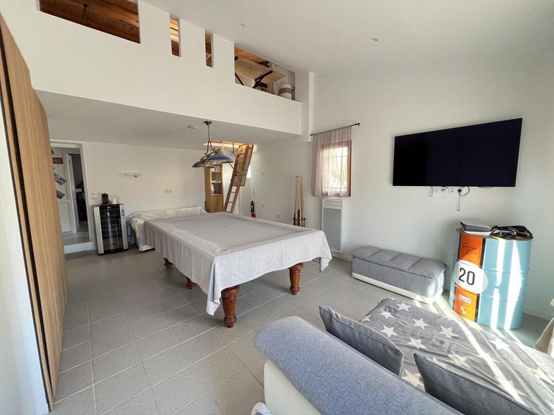 Villa - 165 m² - 6 pièces