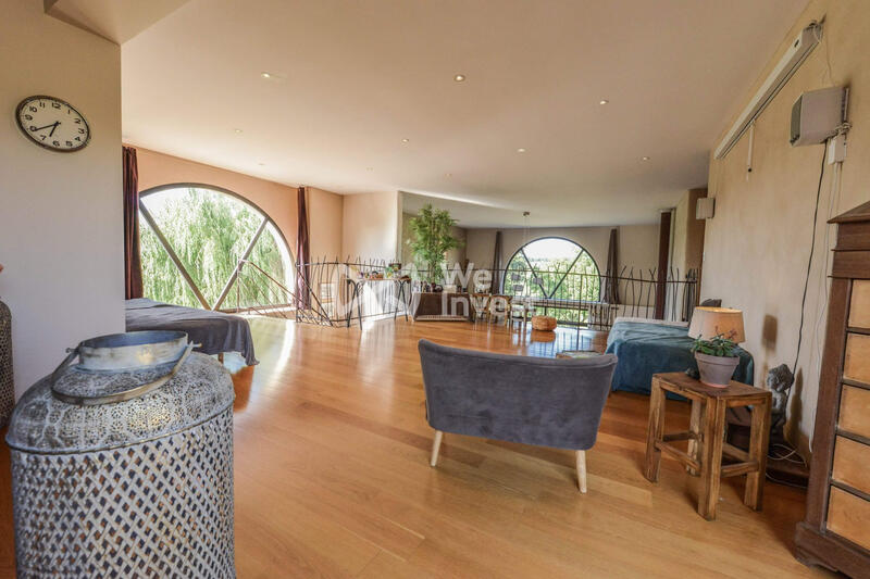 Maison ancienne - 500 m² - 13 pièces