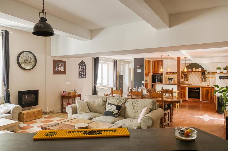 Villa - 210 m² - 7 pièces