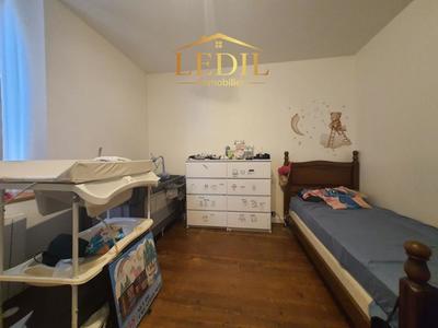 Immeuble - 116 m² - 6 pièces