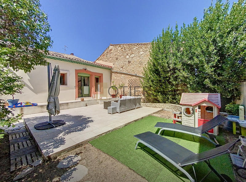 Maison - 207 m² - 8 pièces