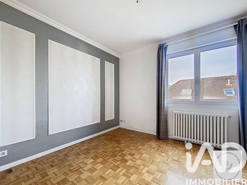 Maison - 260 m² - 8 pièces