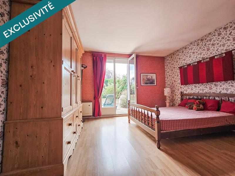 Maison - 227 m² - 10 pièces