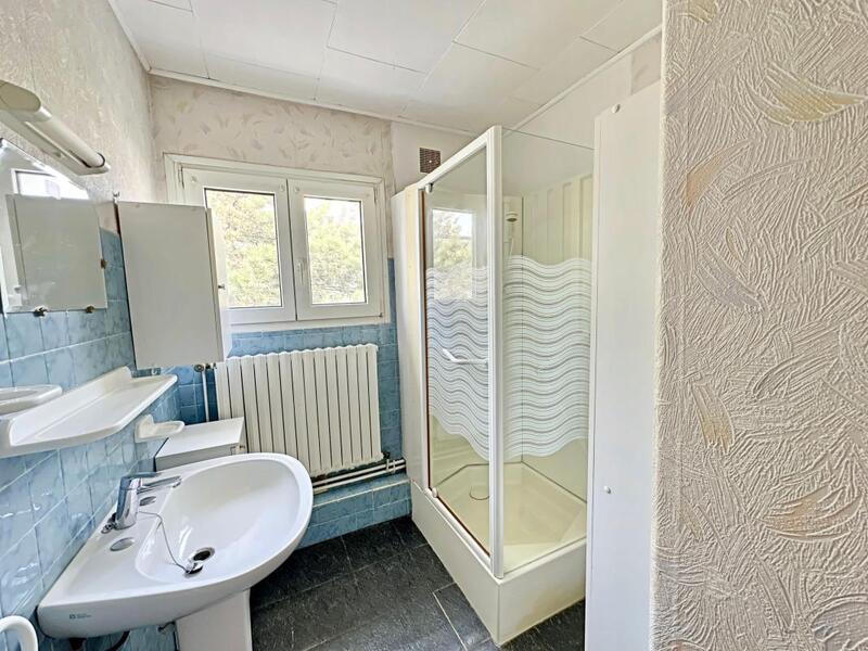 Maison - 94 m² - 5 pièces