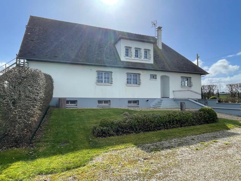 Maison - 230 m² - 6 pièces