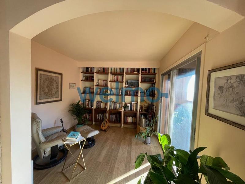 Appartement - 250 m² - 6 pièces