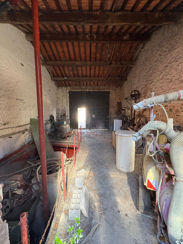 Maison - 500 m² - 2 pièces