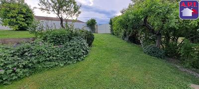 Maison - 200 m² - 9 pièces