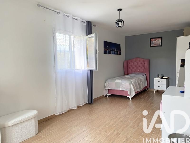 Maison - 178 m² - 5 pièces