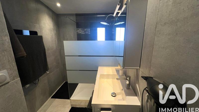 Maison - 95 m² - 4 pièces