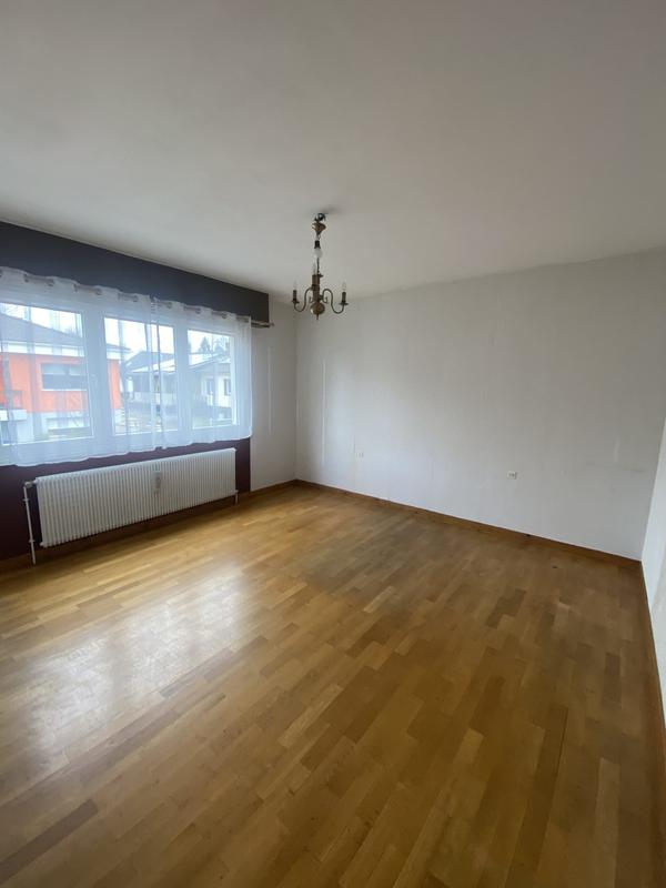 Maison - 207 m² - 9 pièces