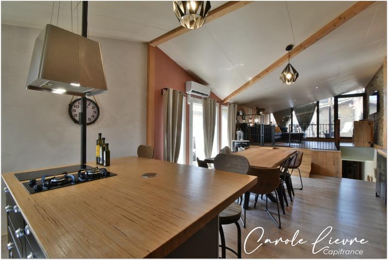 Maison - 147 m² - 5 pièces