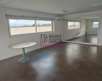 Bureau - 53 m² - 2 pièces