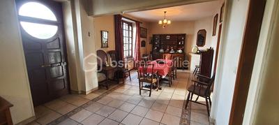 Maison de ville - 200 m² - 10 pièces