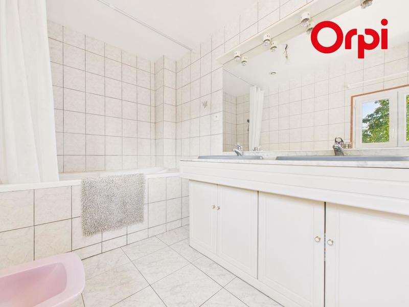 Maison - 100 m² - 3 pièces