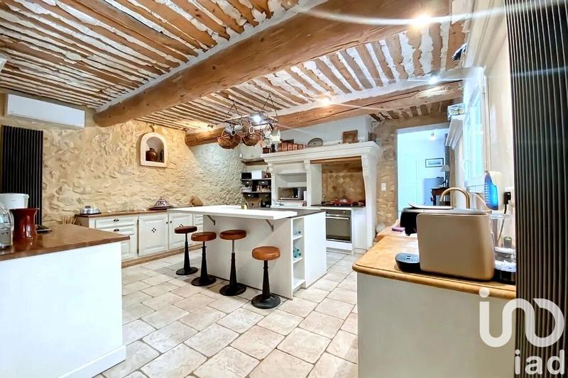 Maison - 328 m² - 11 pièces