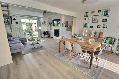 Maison - 140 m² - 7 pièces