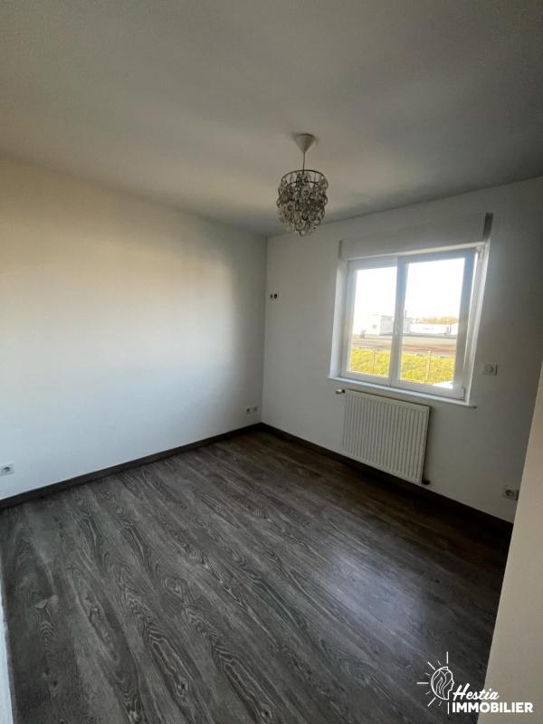 Maison - 99 m² - 6 pièces