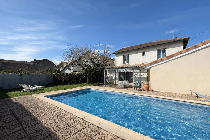 Maison - 173 m² - 6 pièces